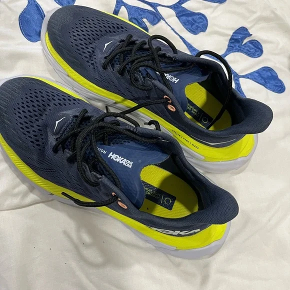 HOKA One - Picture 4 of 5